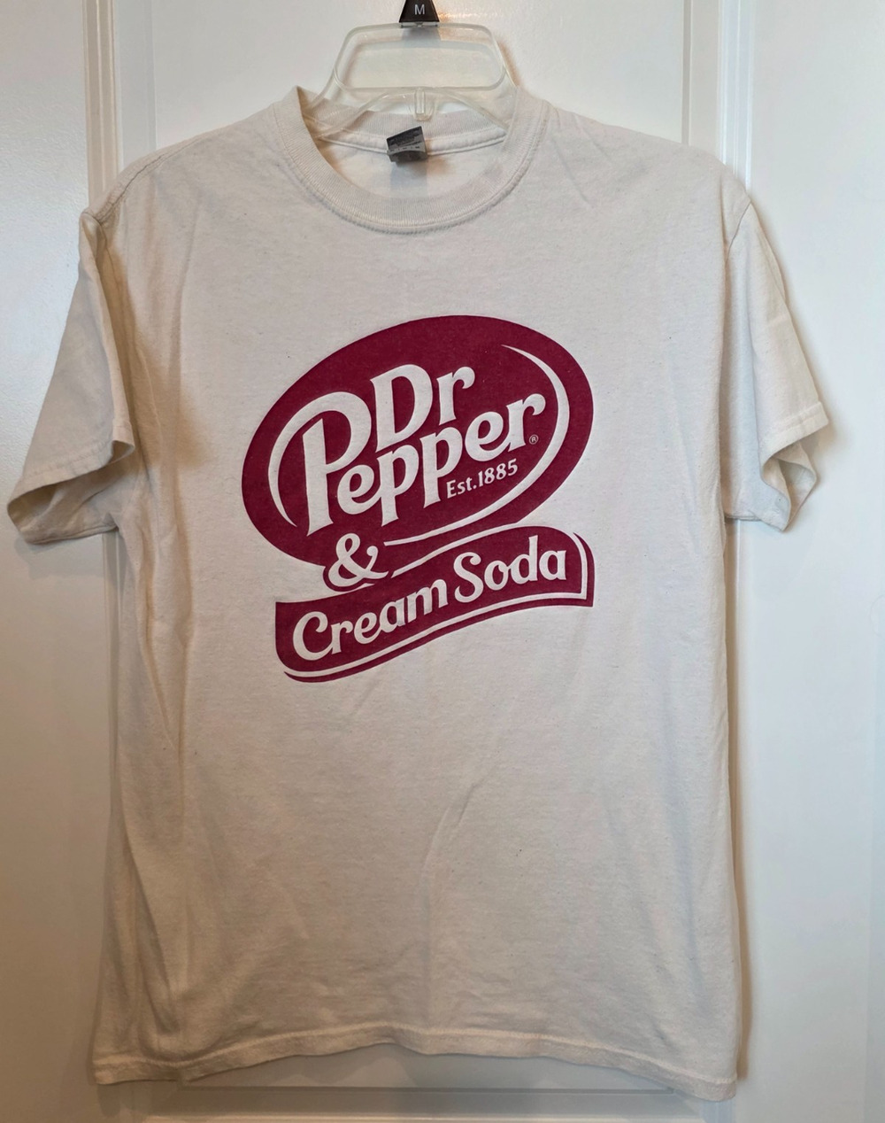 Gilda Dr Pepper Graphic Retro T-Shirt Men Medium Cream Soda Logo Softstyle